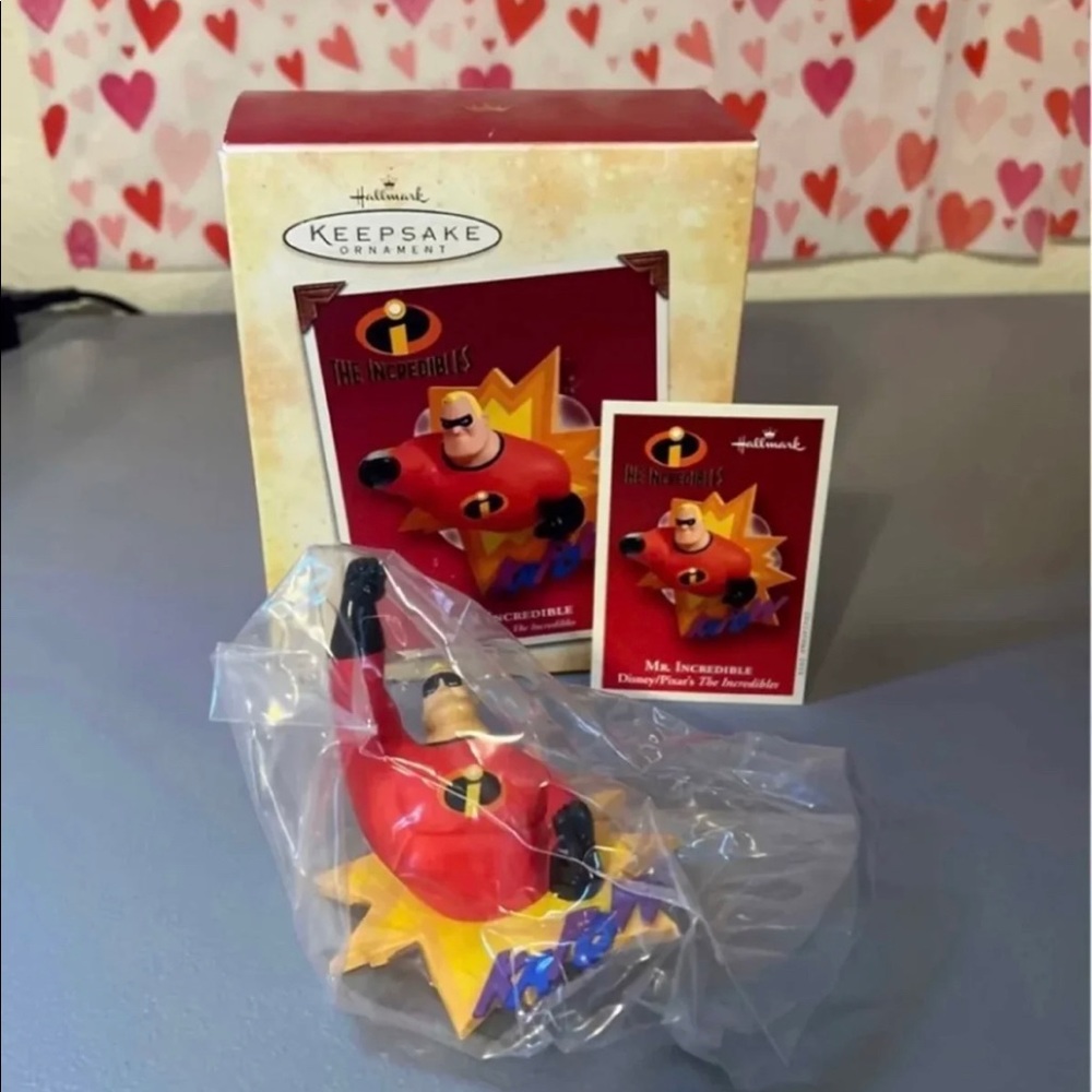 Hallmark Keepsake The Incredibles Mr. Incredible Ornament